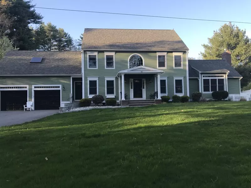 32 Mountain Ash Ln, Pembroke, MA 02359