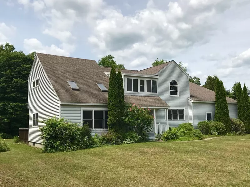 25 Hidden Pond Lane, Northfield, MA 01360