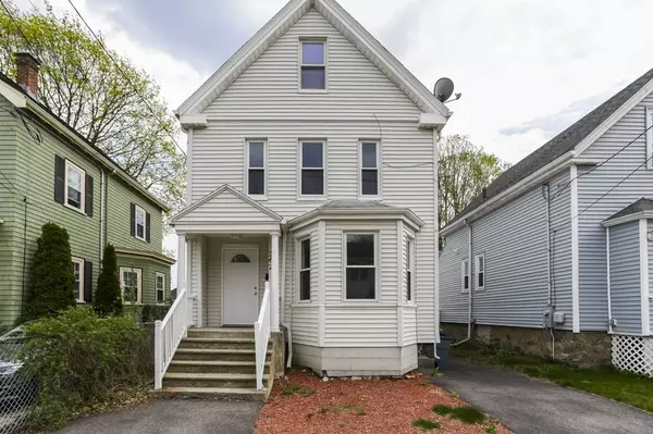 242 Roslindale Ave, Boston, MA 02131