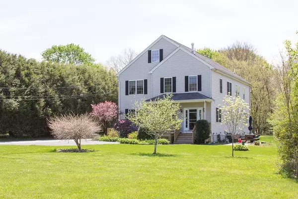 Taunton, MA 02780,16 Mechanic St #A