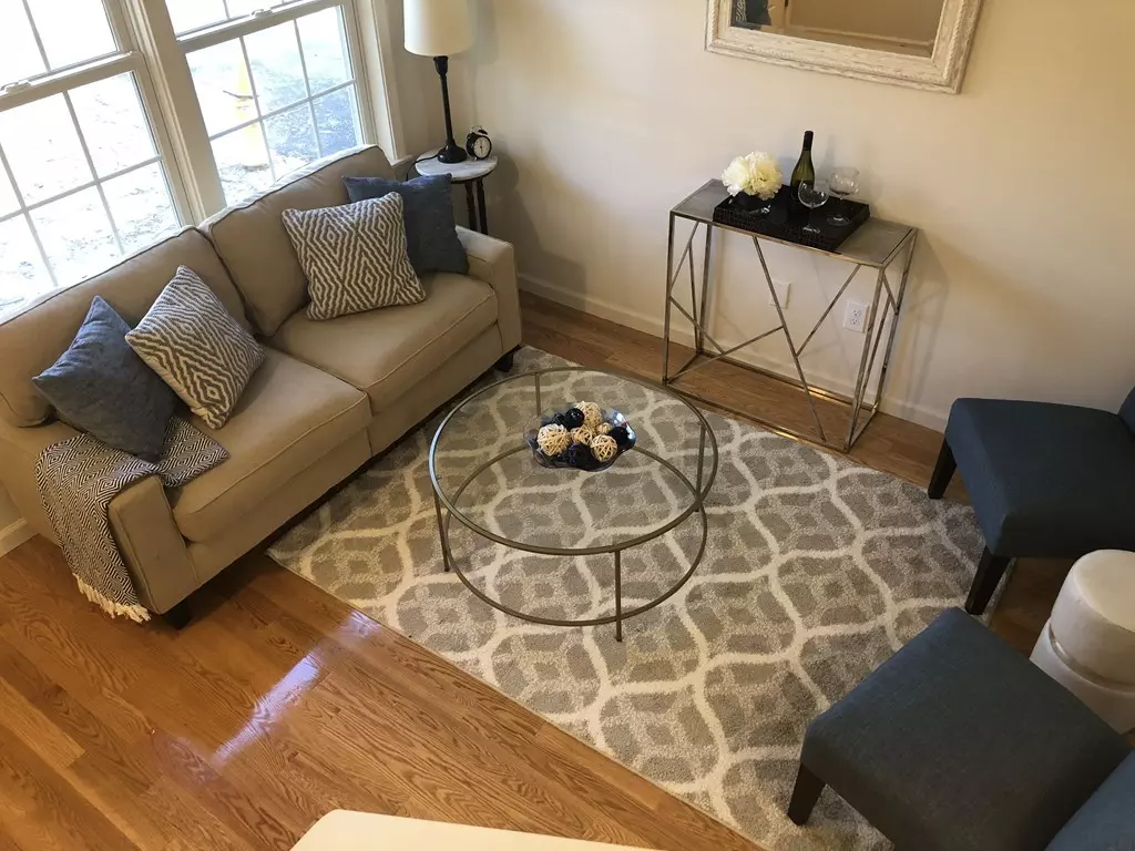 Weymouth, MA 02189,281 Lake St #B