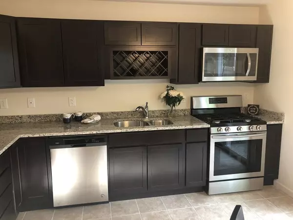 Weymouth, MA 02189,281 Lake St #B