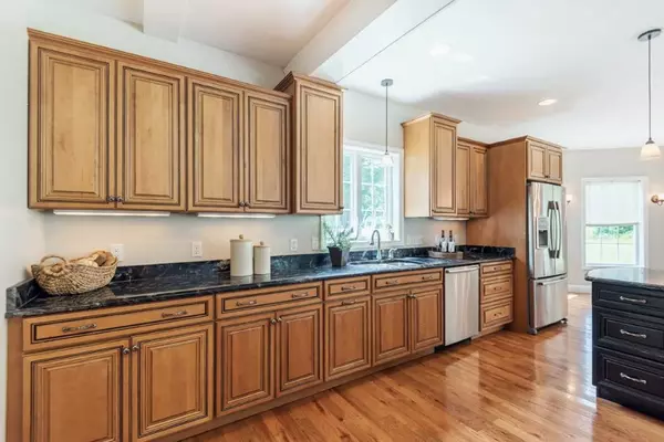 Andover, MA 01810,2 Farrwood Drive