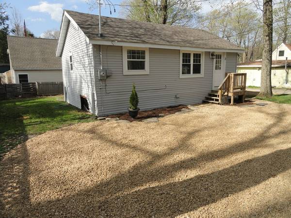 3 Helen Ave., Rutland, MA 01543