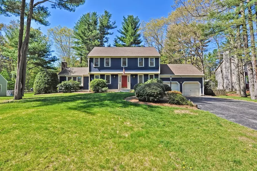 11 Williamsburg Ln, Attleboro, MA 02703