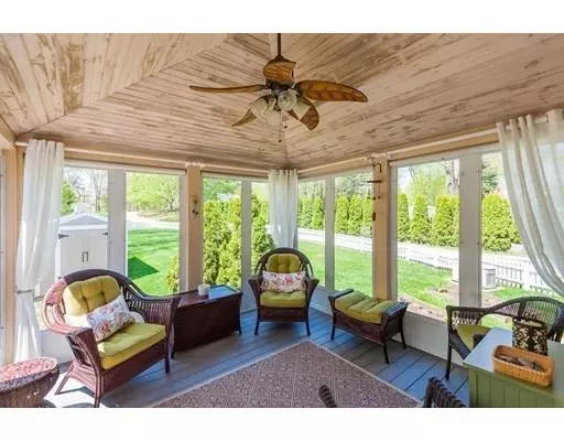 Cohasset, MA 02025,29 Church St