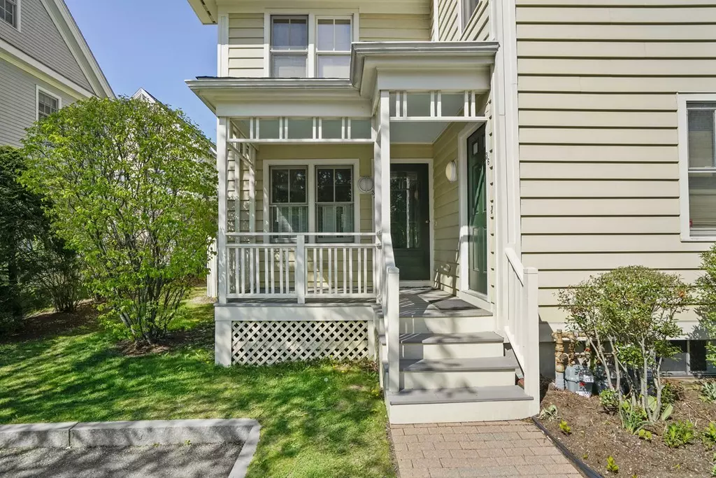 Arlington, MA 02476,34 Russell Place #34