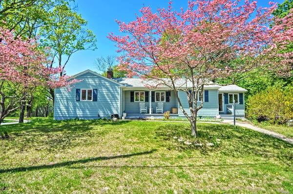 60 Grove St., Plainville, MA 02762