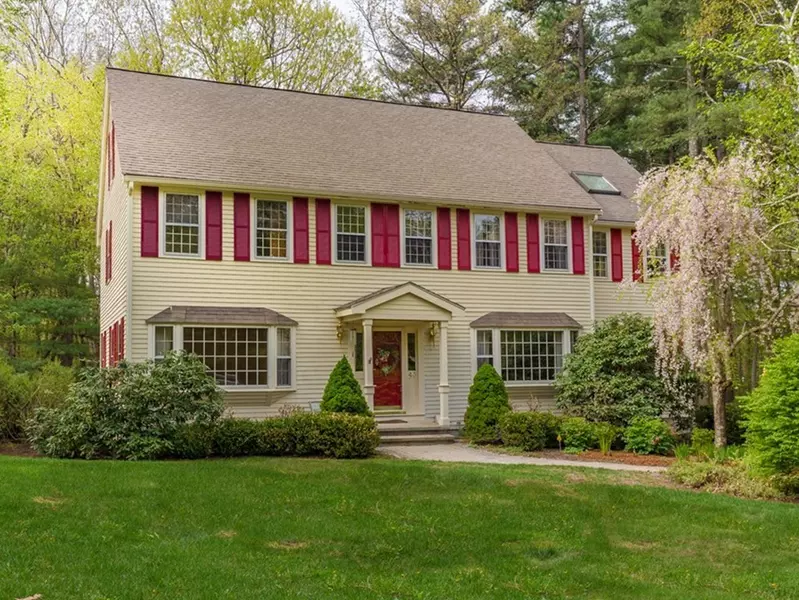 43 Village View Rd, Westford, MA 01886