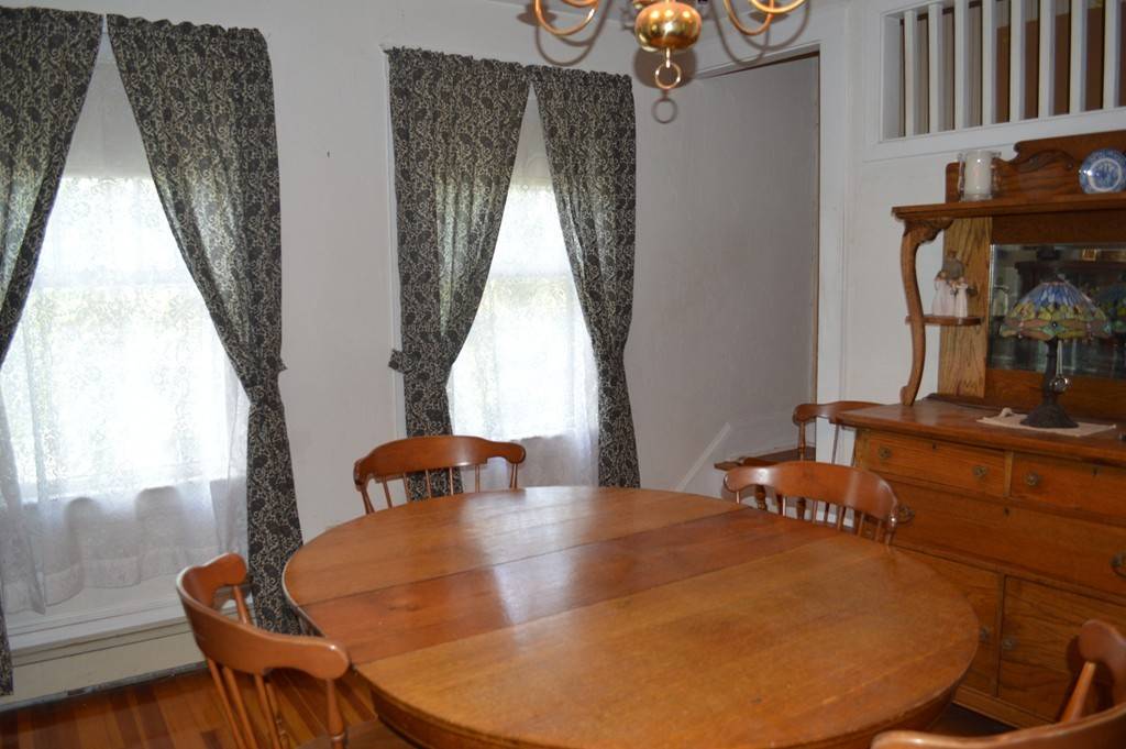 Walpole, MA 02032,21 Thornell Ave