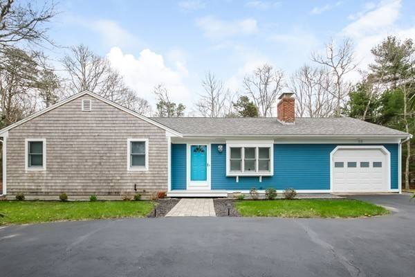 26 Hunters Trl, Sandwich, MA 02563