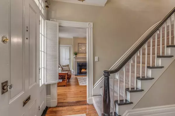 Salem, MA 01970,391 Essex St #391