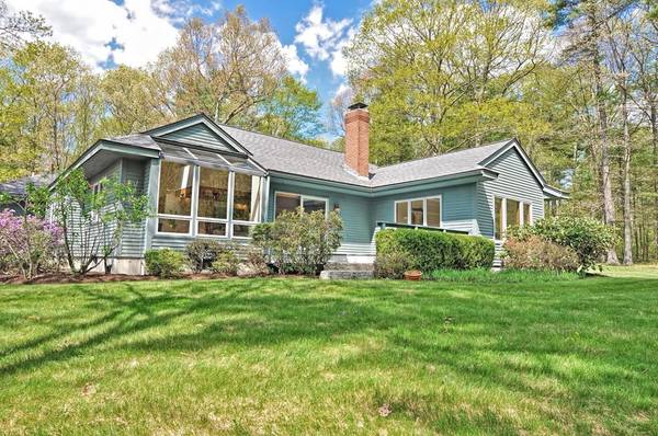 5 Bradish Farm Rd, Upton, MA 01568