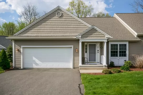 61 Shadow Brook Est #61, South Hadley, MA 01075