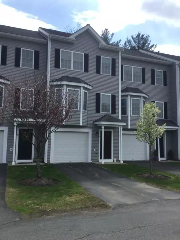 8 Whispering Pine Circle #22, Worcester, MA 01606