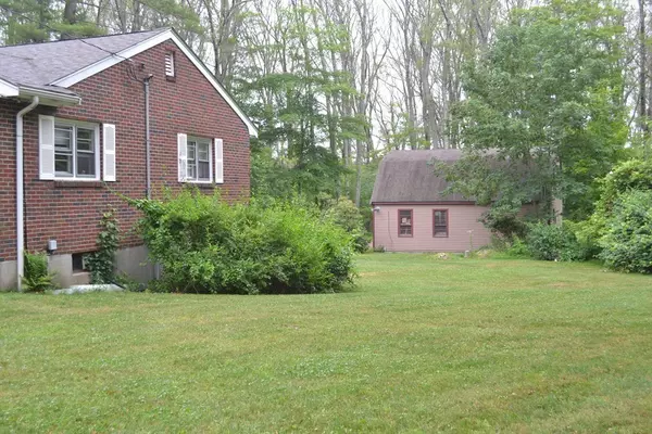 Sherborn, MA 01770,133 Woodland St