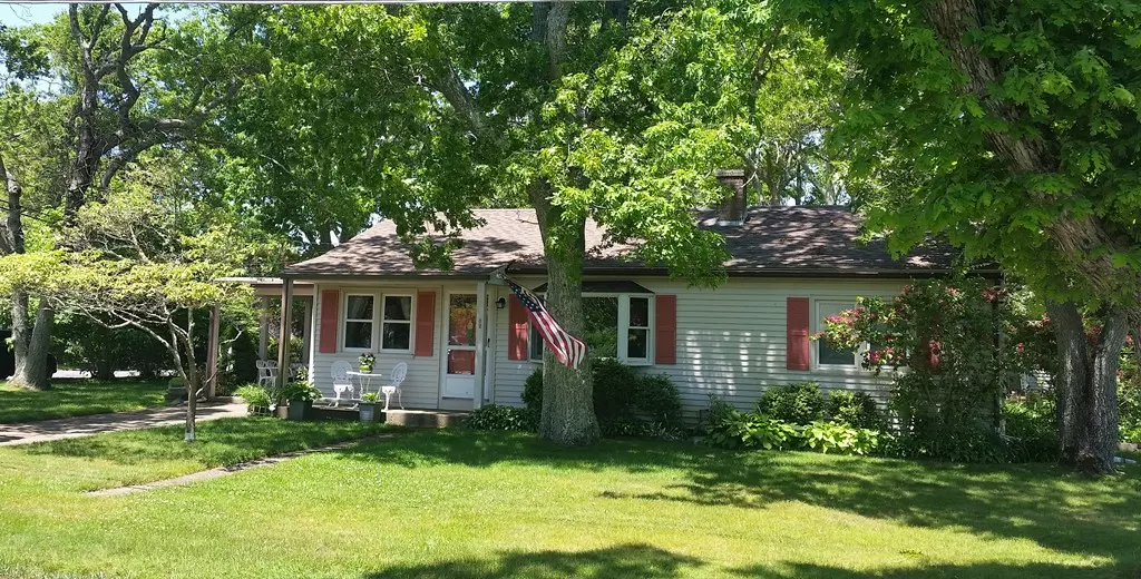 Falmouth, MA 02540,82 Jericho Path