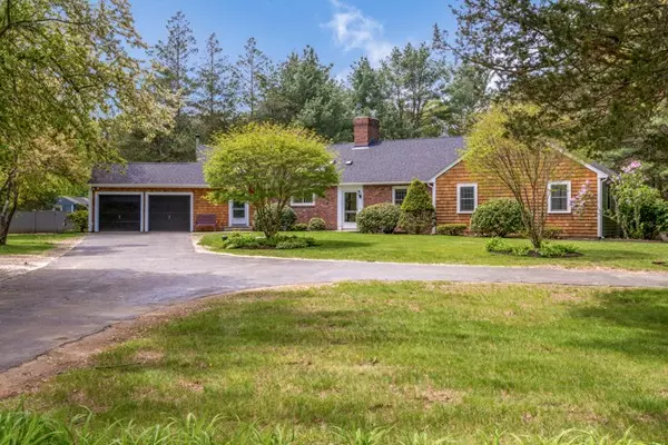 28 Woodcrest Rd, Boxford, MA 01921