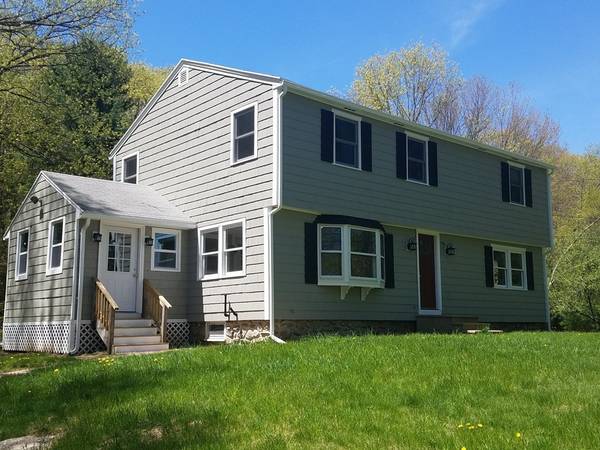 79 Ennis Rd, Oxford, MA 01537