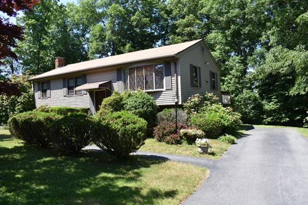 15 Mayflower Cir, Whitman, MA 02382