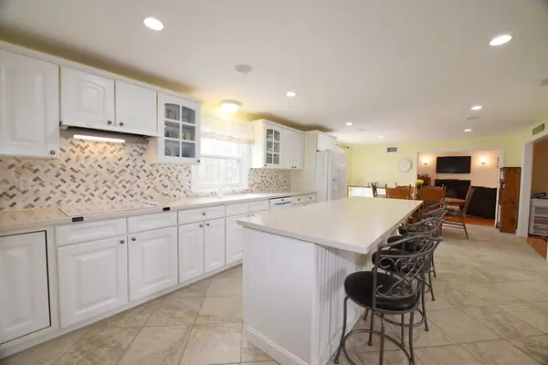 East Bridgewater, MA 02333,32 Captains Way