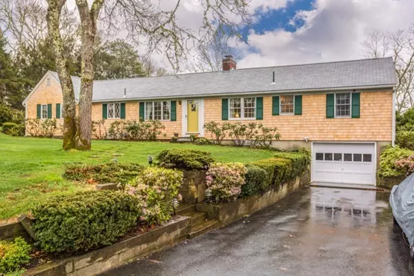 10 Humming Bird Lane, Harwich, MA 02645