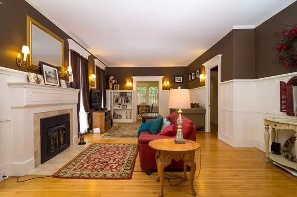 New Bedford, MA 02740,117 Cottage St