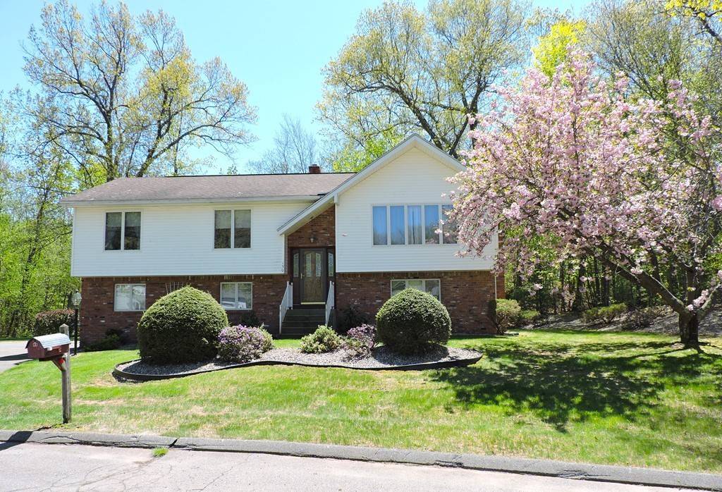 Ludlow, MA 01056,130 Salli Cir