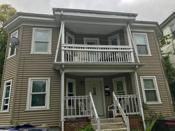 4 Huntington Pl, Brockton, MA 02301