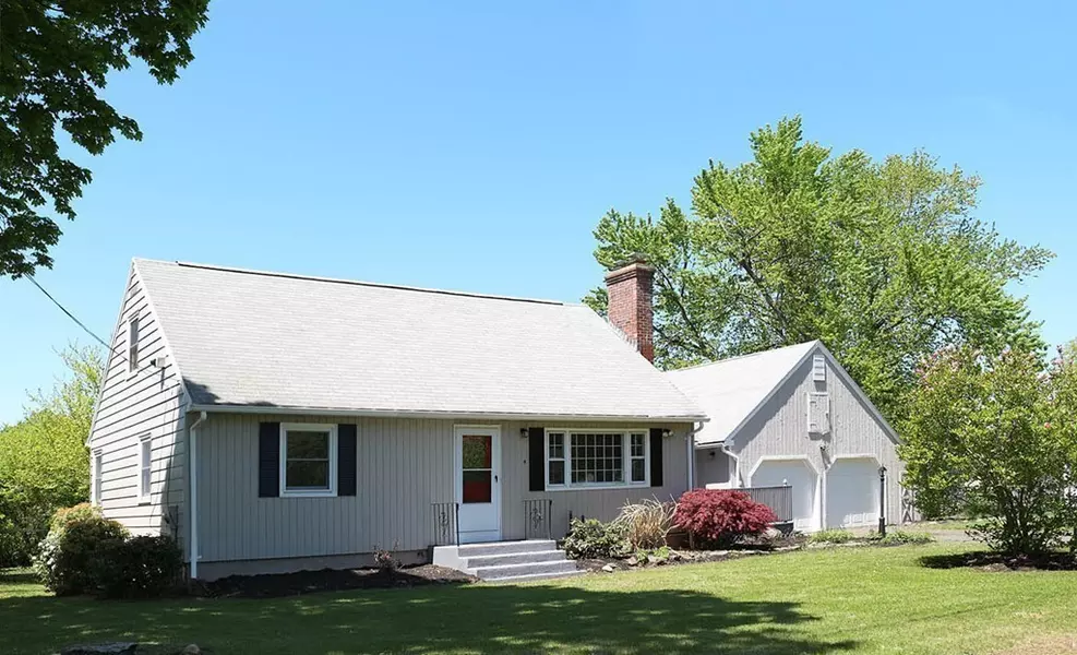 14 Liberty Ave, Agawam, MA 01001