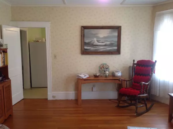 Haverhill, MA 01830,5 Downing Ave #1