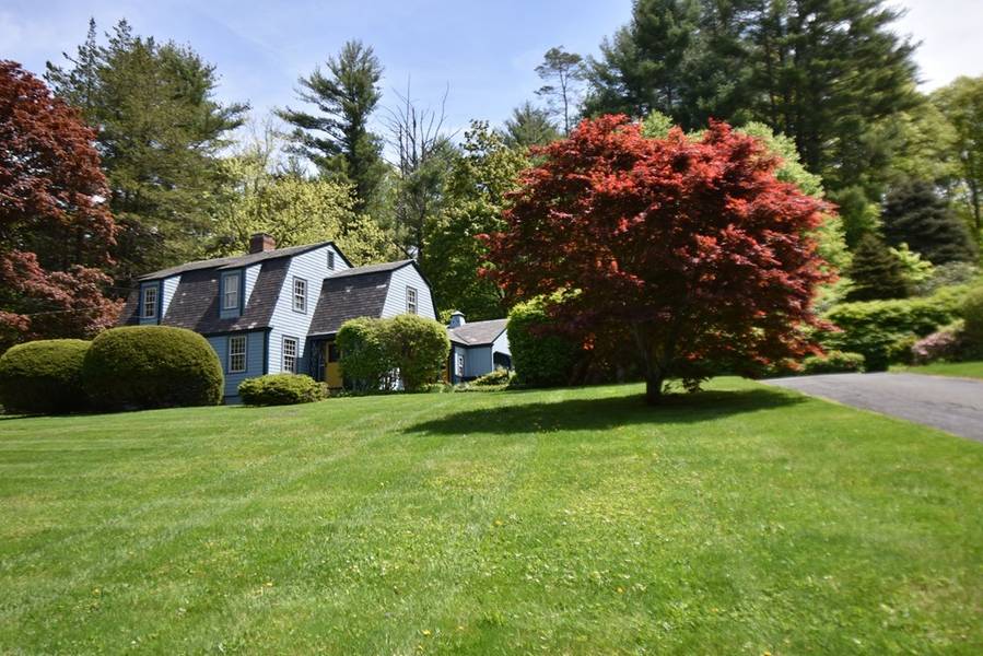 887 Bernardston Road, Greenfield, MA 01301