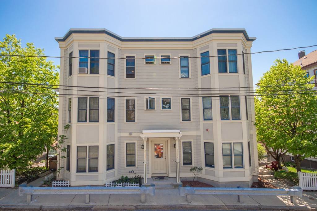 212 Highland St #A, Boston, MA 02119
