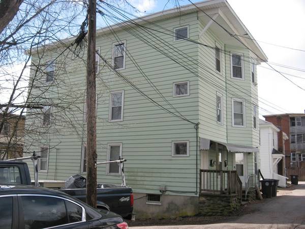 9 Crescent Street, Southbridge, MA 01550