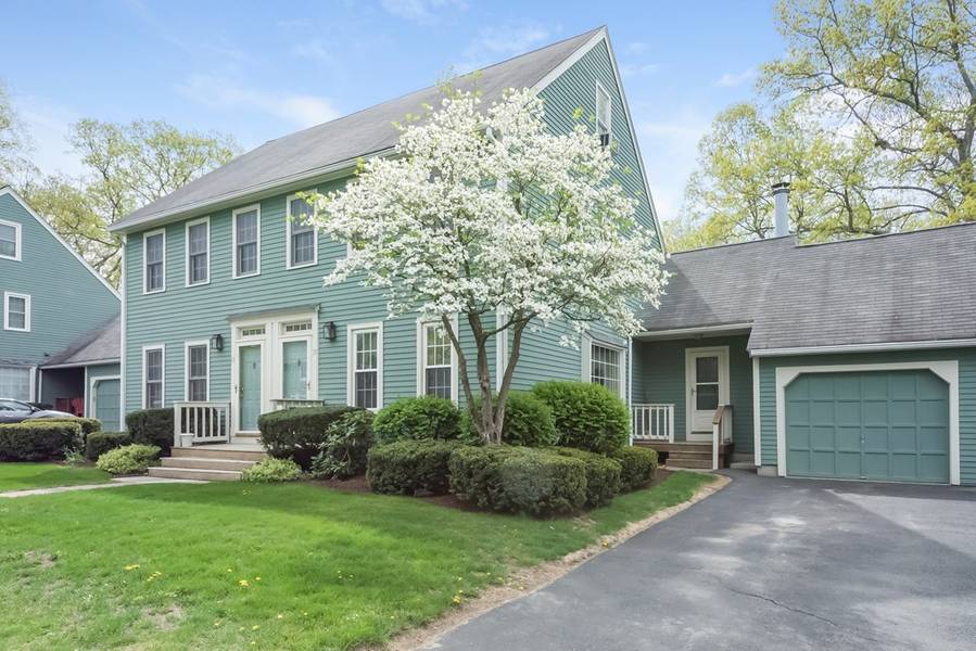 35 Brookdale Cir #35, Shrewsbury, MA 01545