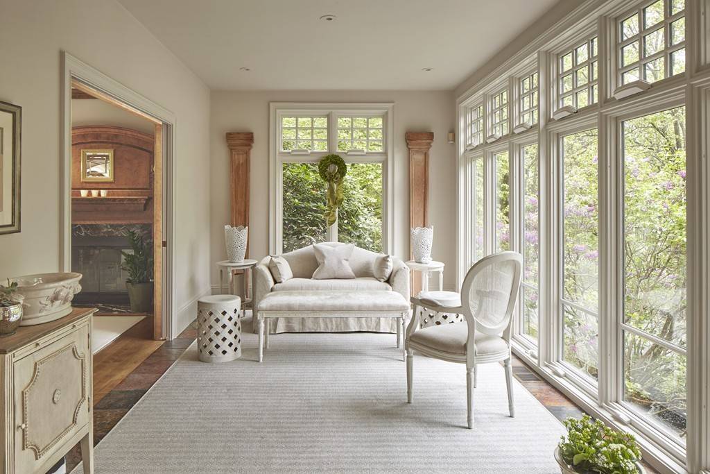 Weston, MA 02493,1 Graystone Ln