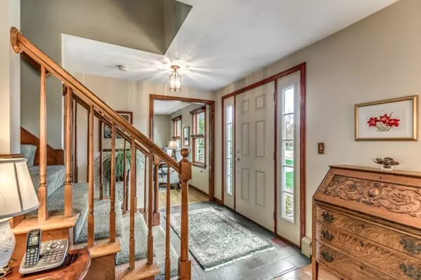 Mansfield, MA 02048,9 Squire Ave