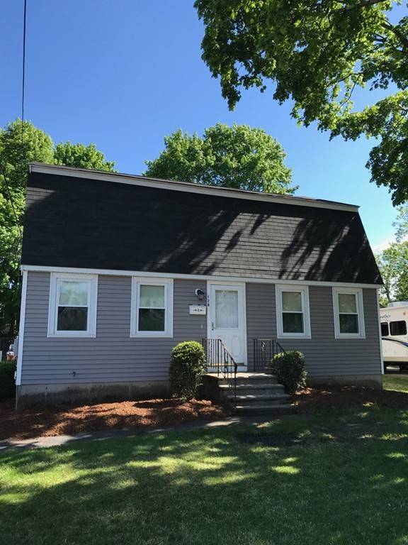 128 Forest St, Lowell, MA 01851