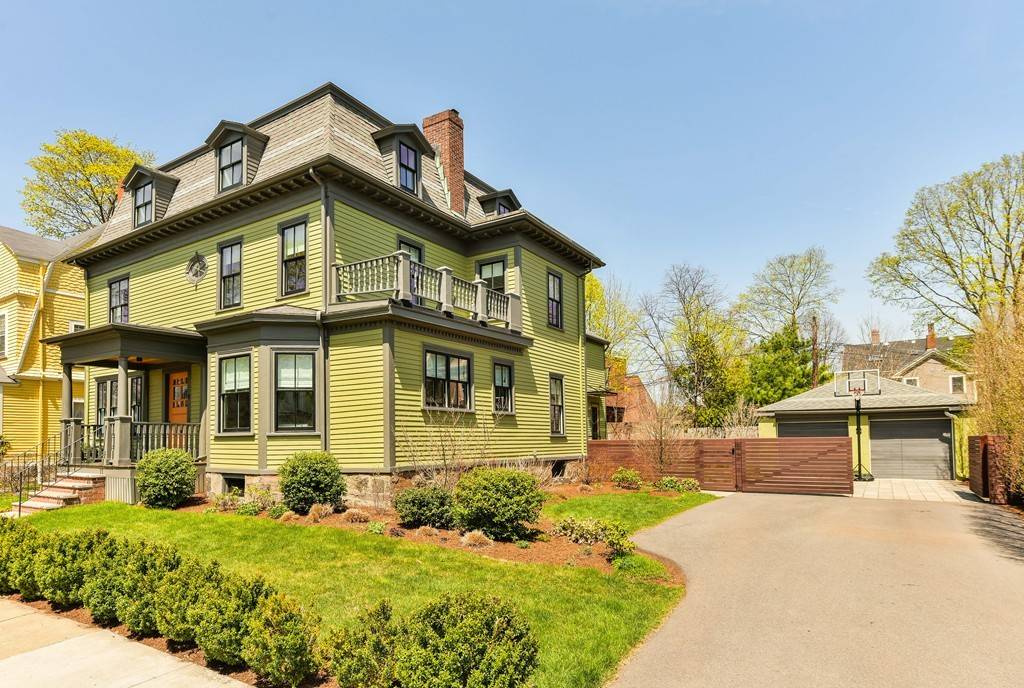 8 Greenough Avenue, Boston, MA 02130