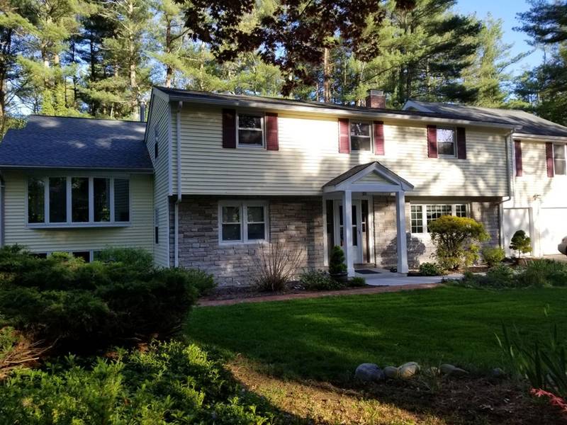 41 Walpole St, Sharon, MA 02067