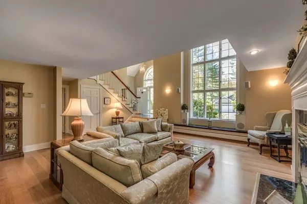 Bedford, MA 01730,13 Cot Hill Rd