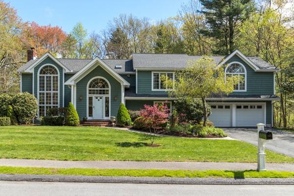 13 Cot Hill Rd, Bedford, MA 01730