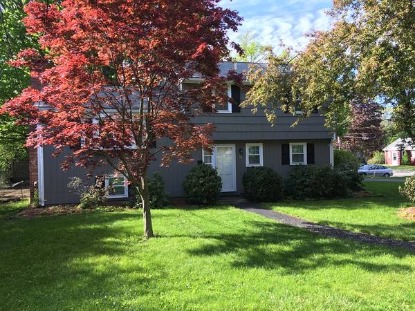 32 Longview Rd, Framingham, MA 01701