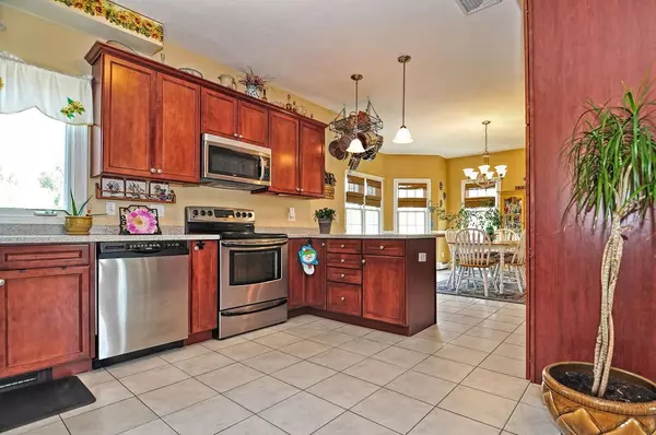 Berkley, MA 02779,12 Harvest Lane