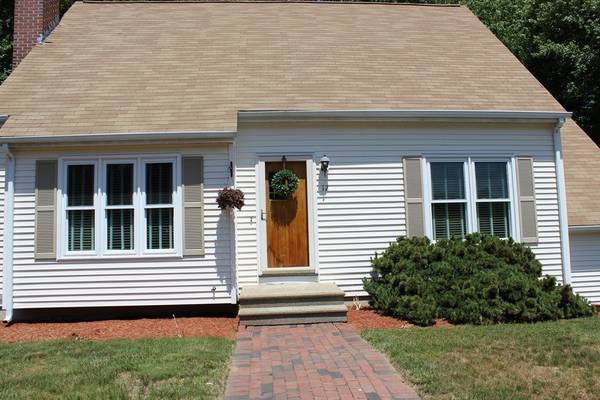 12 Holbrook Street, Medway, MA 02053