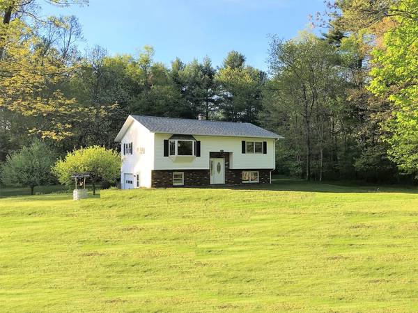 14 Boyes Ave, Brookfield, MA 01506