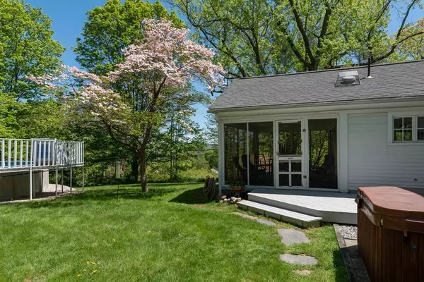 Southampton, MA 01073,40 High St