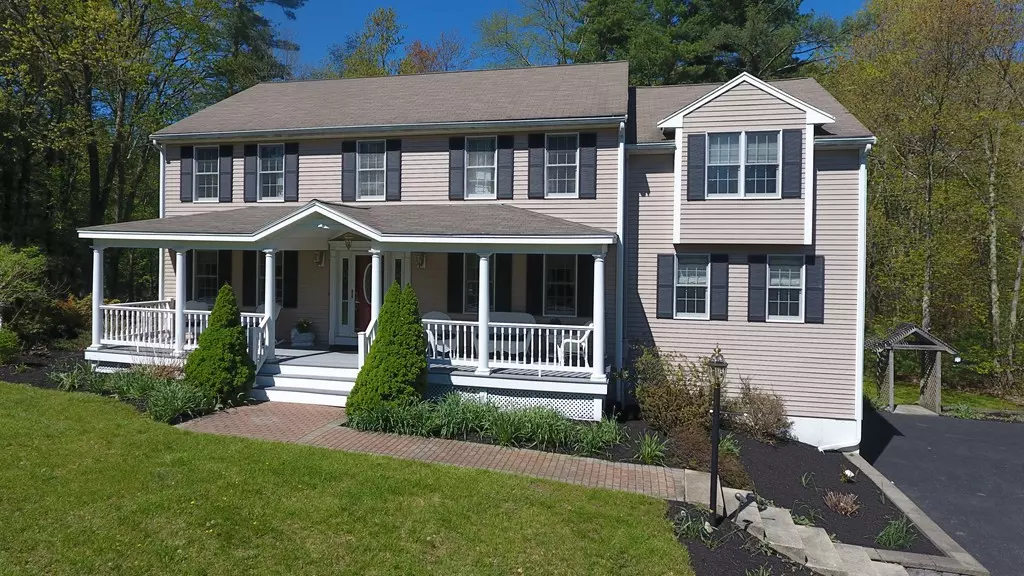 6 Hidden Pond Lane, North Reading, MA 01864