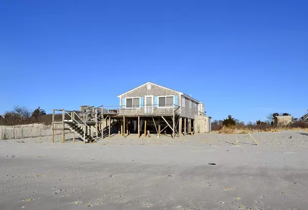 67 Boulevard, Plymouth, MA 02360