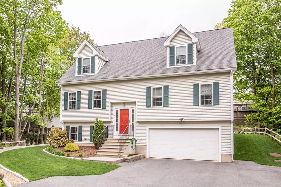 15 Pento Rd, Stoneham, MA 02180